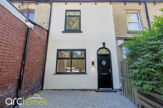 2 bedroom terraced house for sale