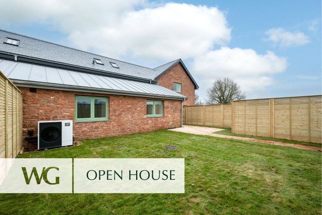 Broadclyst, Exeter 2 bed barn conversion for sale