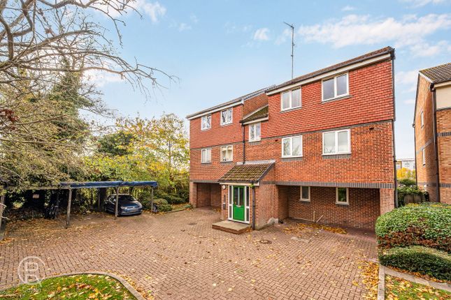 Adrienne Avenue, Southall, UB1 1 bed flat for sale