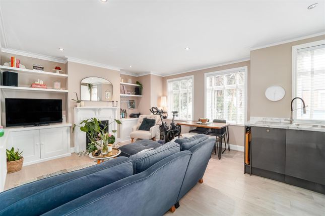 Northfield Avenue, Ealing, W13 2 bed maisonette for sale