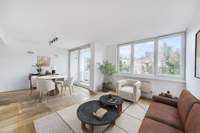 3 bedroom flat for sale