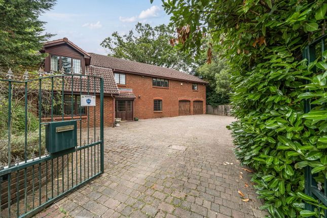 Scotts Lane, Bromley BR2 4 bed detached house for sale
