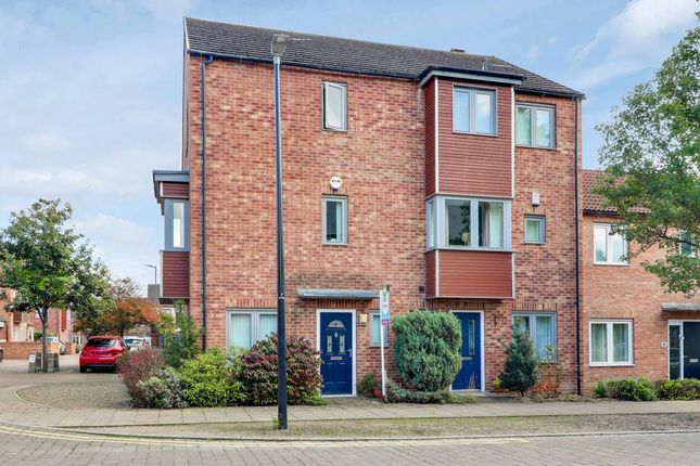 4 bedroom end of terrace house for sale