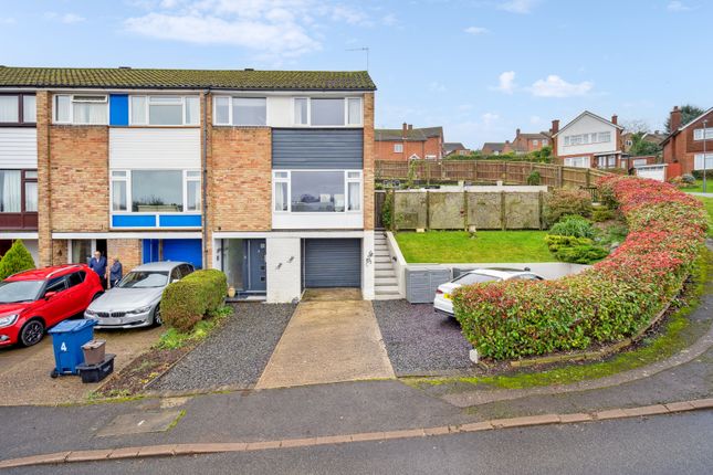 Fair Leas, Chesham, Buckinghamshire 2 bed end of terrace house for sale