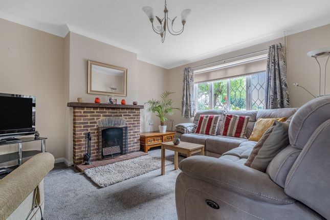 Brookside Avenue, Ashford, TW15 3 bed end of terrace house for sale