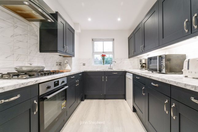 New Road, Solihull, West Midlands, B91 3 bed flat for sale