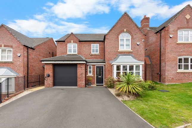 Weaver Close, Skelmersdale WN8 4 bed detached house for sale