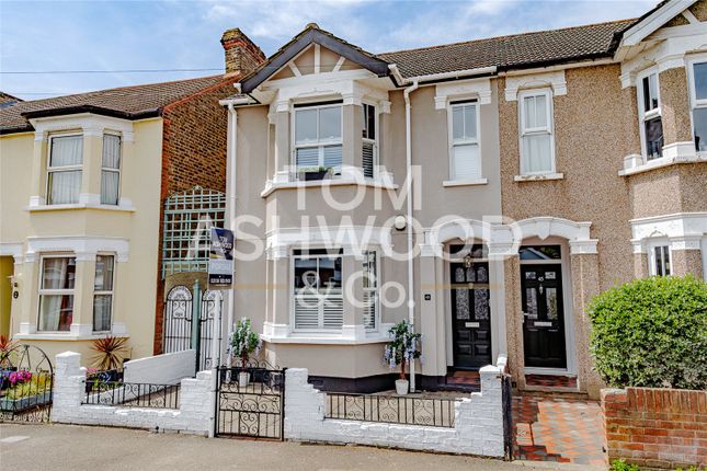 Brooklands Road, Romford, RM7 3 bed semi