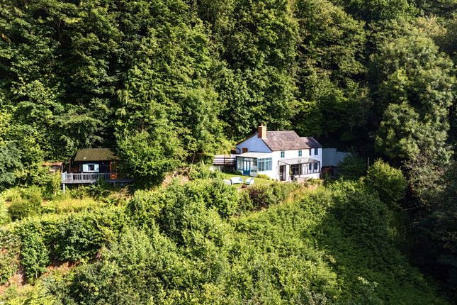 Llandogo, Monmouth, Monmouthshire, NP25 4 bed detached house for sale