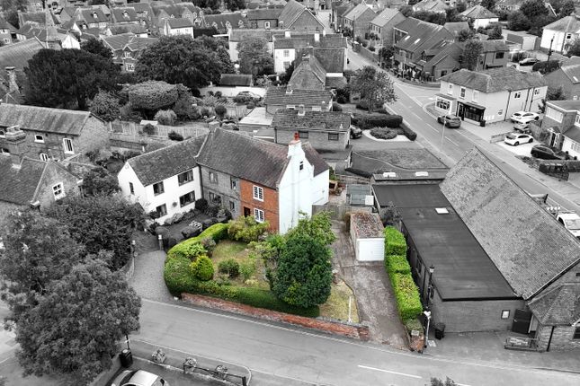 Hawthorn Road, Stafford ST19 3 bed cottage for sale