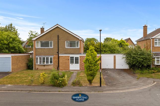 Highwaymans Croft, Coventry CV4 5 bed detached house for sale