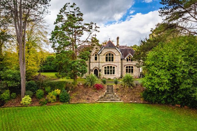 Llandeilo Road, Llandybie SA18 5 bed detached house for sale