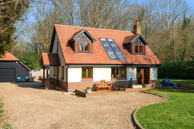 Salmons Road, Effingham, KT24 3 bed detached house for sale