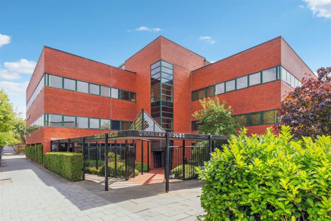 Charter House, Avebury Boulevard... 2 bed apartment for sale
