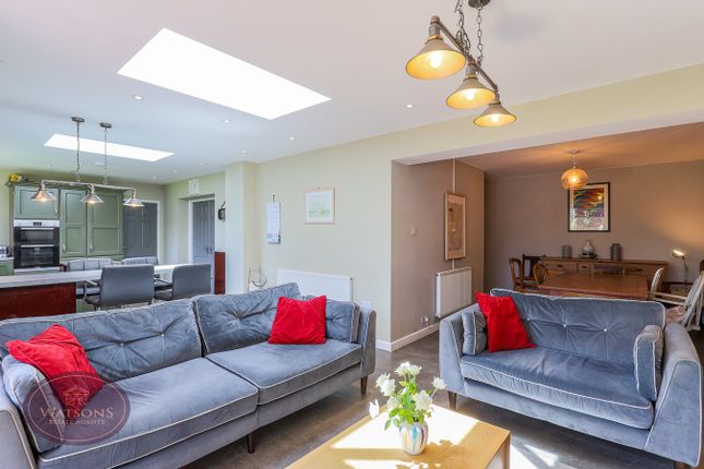 Little Lane, Kimberley, Nottingham, NG16 4 bed detached bungalow for sale