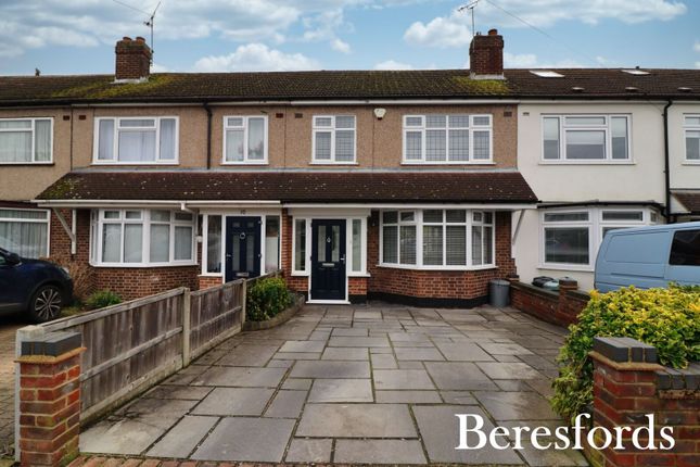 Severn Drive, Upminster, RM14 3 bed terraced house for sale