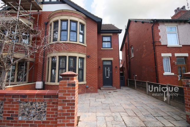 Abercrombie Road,  Fleetwood, FY7 3 bed semi