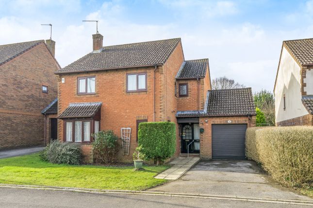 4 bed detached house