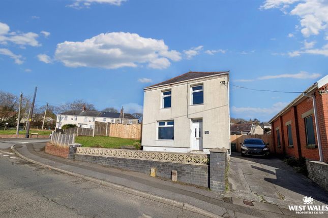 Heol Y Felin, Pontyberem, Llanelli 3 bed detached house for sale