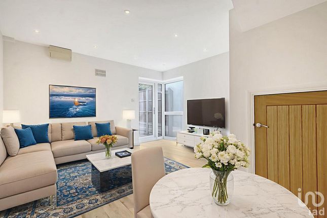 3 bedroom maisonette for sale