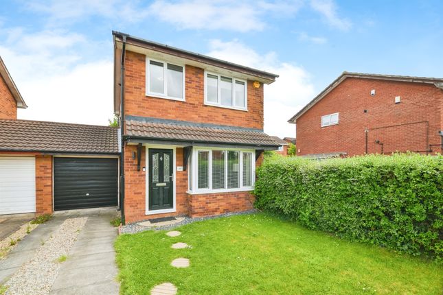 3 bedroom link detached house for sale