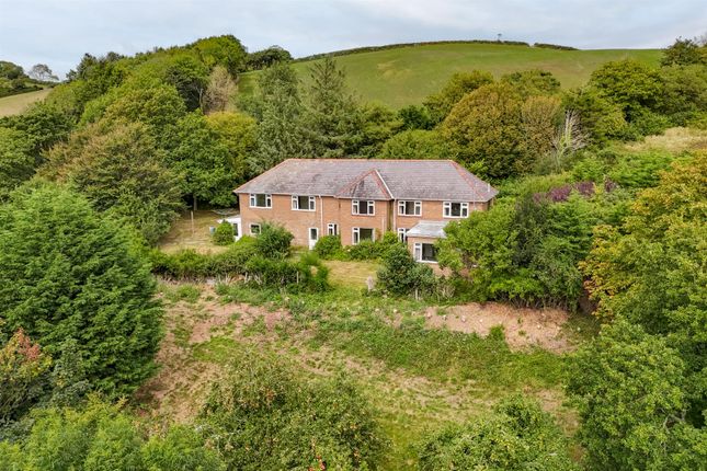 Fairways, 22, Ar Y Bryn, Pembrey... 7 bed detached house for sale