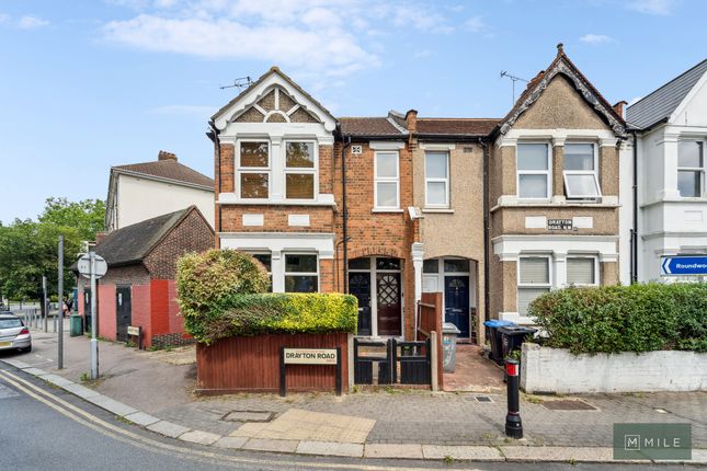 Drayton Road, London NW10 2 bed ground floor maisonette for sale