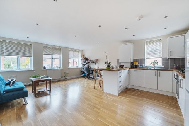 Headley Road, Hindhead GU26 2 bed flat for sale