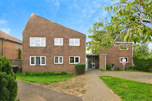 2 bedroom ground floor flat for sale