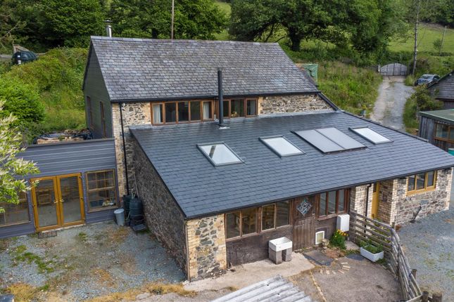 Pen Y Garnedd, Llanrhaeadr Ym... 3 bed detached house for sale