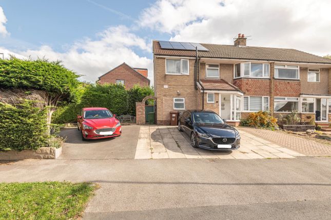 Moseley Wood Gardens, Leeds LS16 6 bed semi