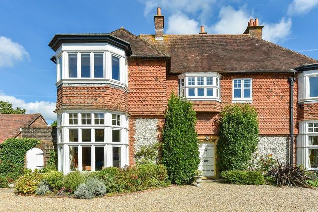 Castle Lane, Steyning, BN44 3GA 3 bed house for sale