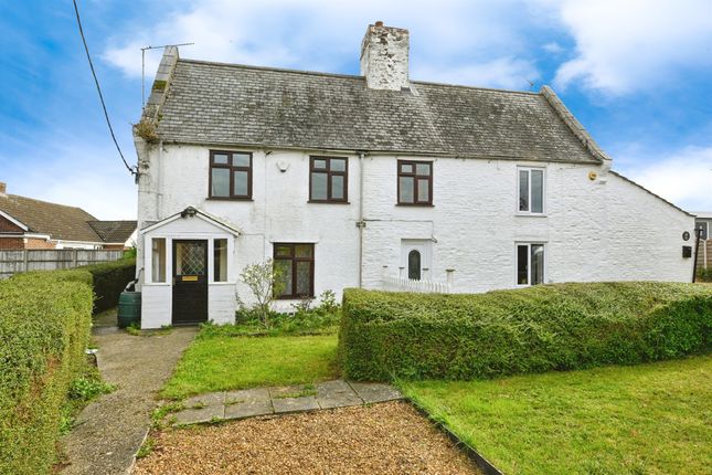 2 bedroom semi-detached house for sale