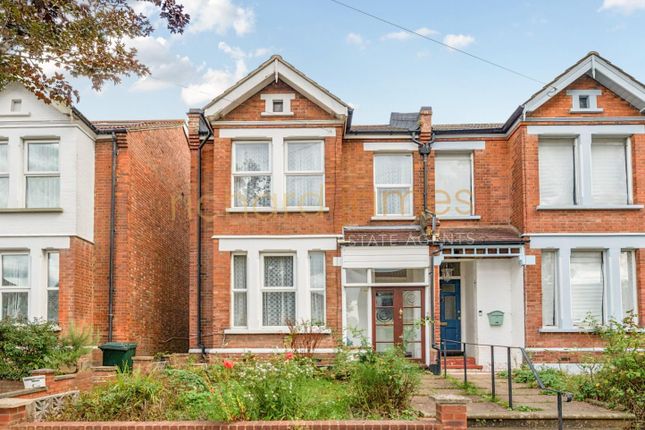 Byron Road, Mill Hill, London, NW7 4 bed house for sale