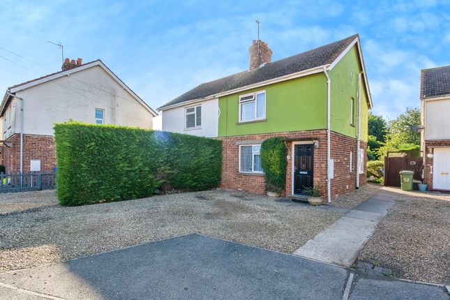 2 bedroom semi-detached house for sale