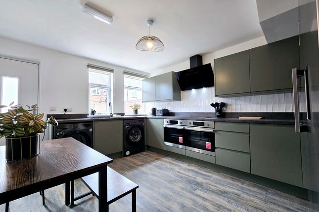 6 bed property
