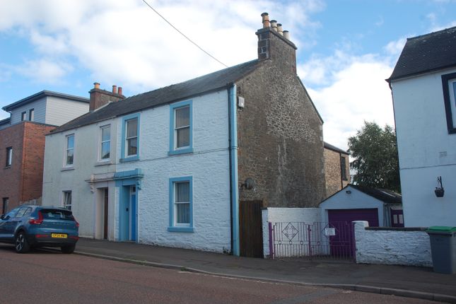 3 bed semi-detached house