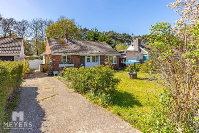 Bransgore Gardens, Bransgore, BH23 3 bed detached bungalow for sale