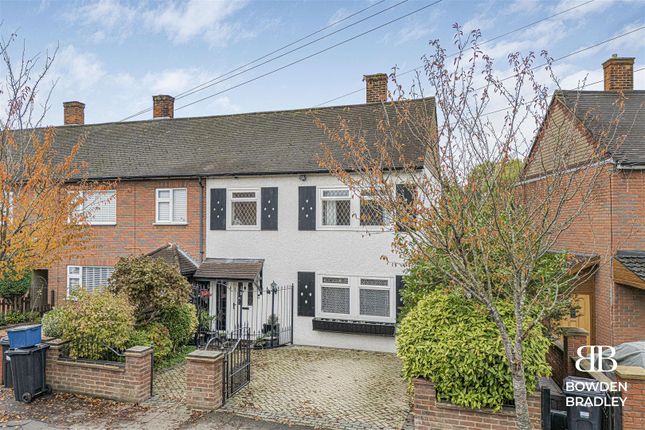 Regarder Road, Chigwell 3 bed end of terrace house for sale