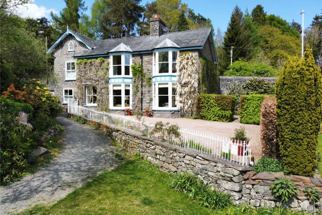 South Street, Rhayader, Powys, LD6 3 bed detached house for sale