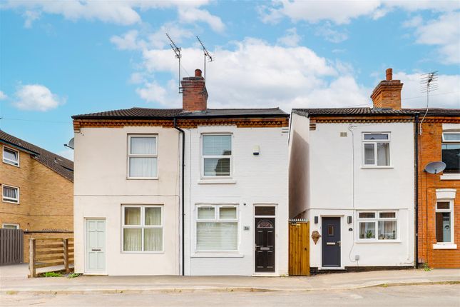 2 bedroom semi-detached house for sale