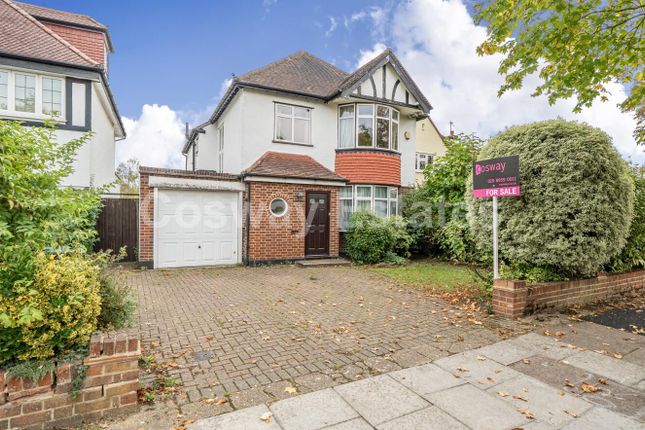 Parkside, Mill Hill, NW7 4 bed detached house for sale