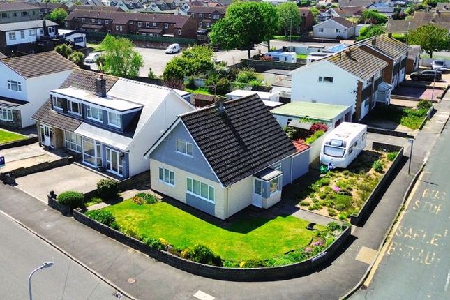 74 Sandpiper Road, Porthcawl CF36 3UT 3 bed detached bungalow for sale