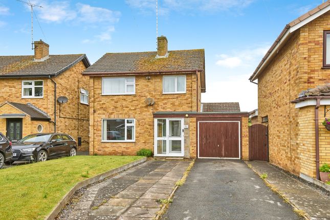 3 bed detached house