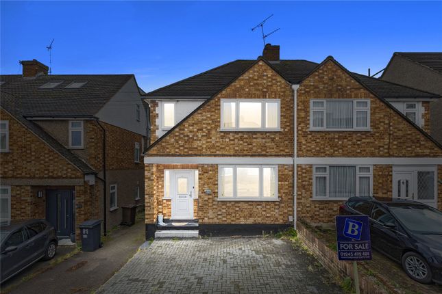 Hillside Grove, Chelmsford, Essex, CM2 3 bed semi