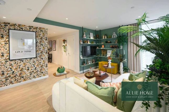 283 Kennington Ln, London SE11 1 bed flat for sale