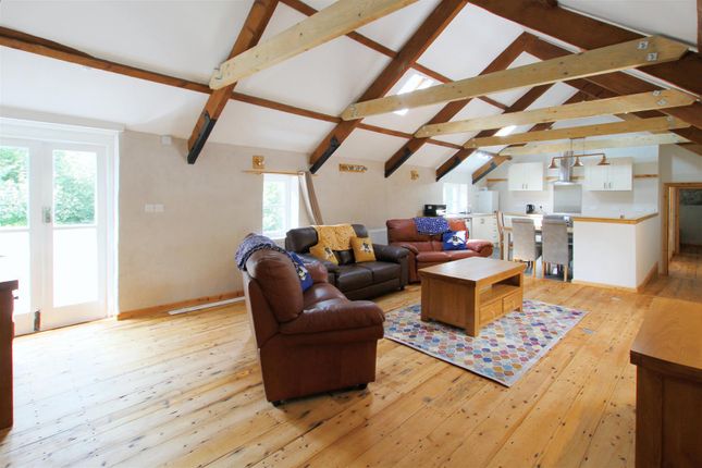 3 bed semi-detached house