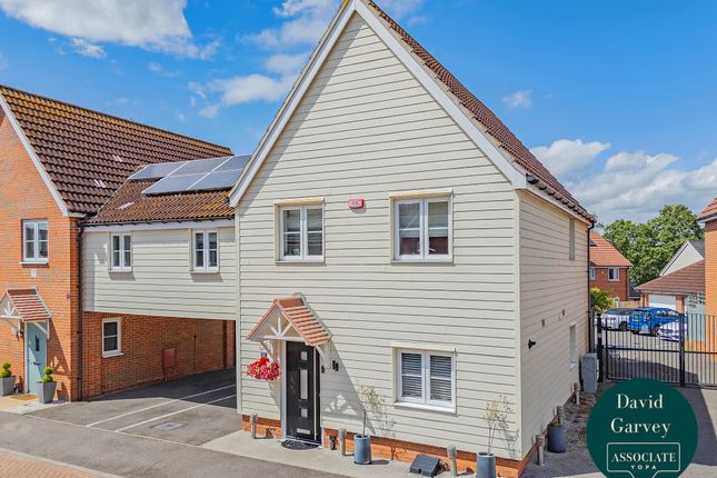 4 bedroom end of terrace house for sale