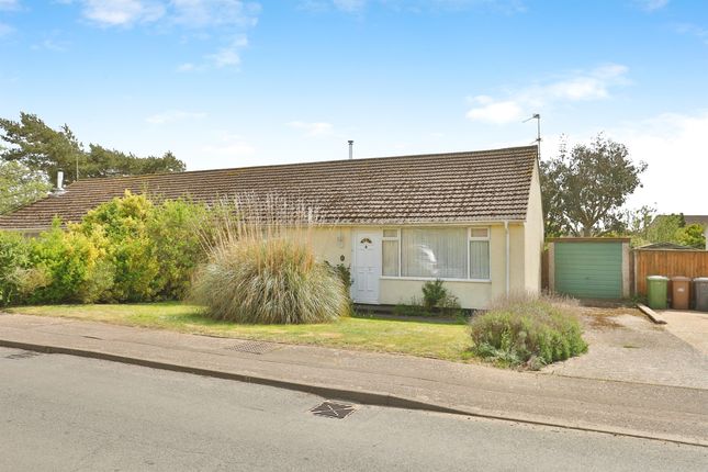 2 bedroom semi-detached bungalow for sale