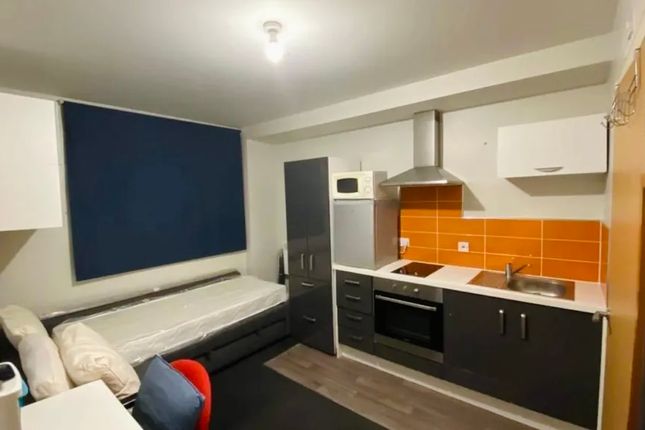 Studio flat for sale